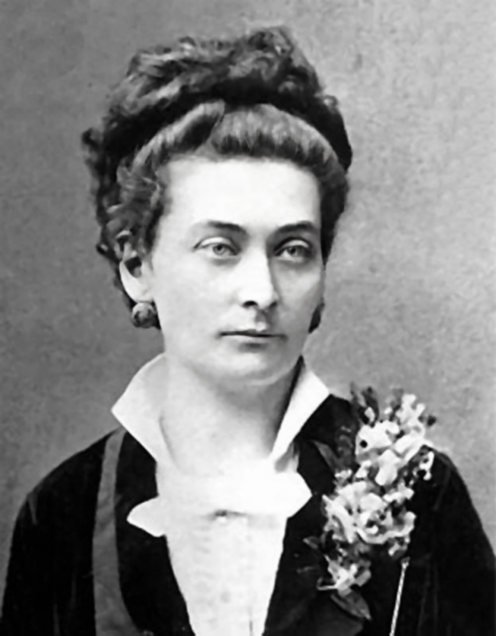 Elhivatottság és kitartás: Hugonnai Vilma története